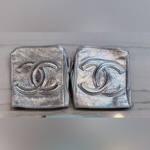 CHANEL Metallic Silver Gloves